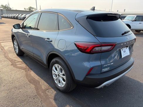 Used 2025 Ford Escape Active AWD/4WD image 3
