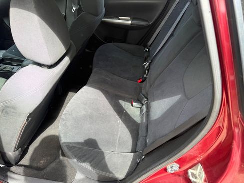 Used 2010 Subaru Impreza 2.5i image 10