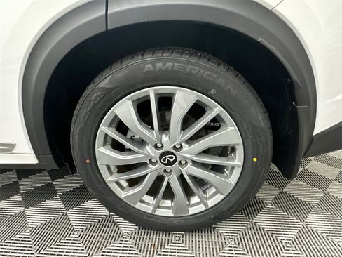 Used 2023 INFINITI QX50 Luxe w/ Accent Package image 22