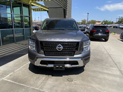 Used 2021 Nissan Titan SV w/ Accessory Utility Package image 7