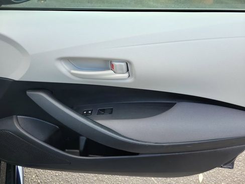 Used 2023 Toyota Corolla LE image 8