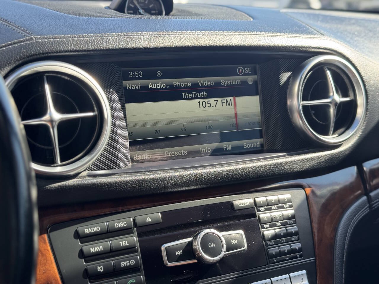 Used 2016 Mercedes-Benz SL 63 AMG image 34