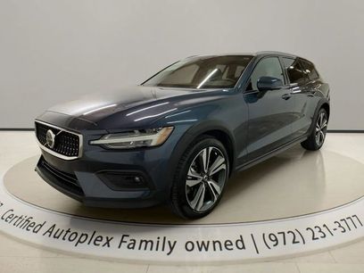 Used 2025 Volvo V60 B5 Cross Country Plus