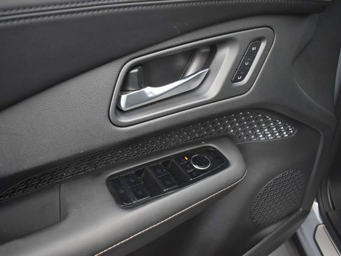 Used 2023 Nissan Ariya AWD image 27