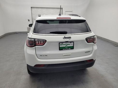 Used 2022 Jeep Compass Latitude w/ Convenience Group AWD/4WD image 6