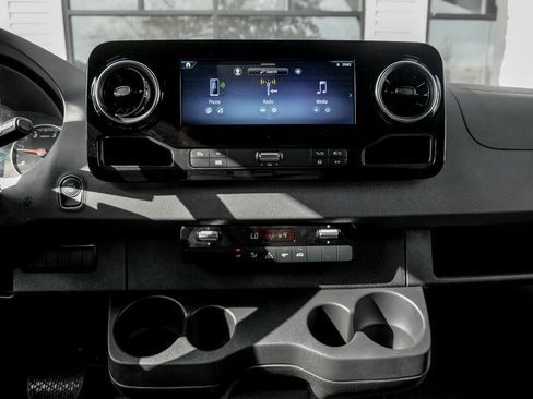 New 2025 Mercedes-Benz Sprinter 2500 image 17
