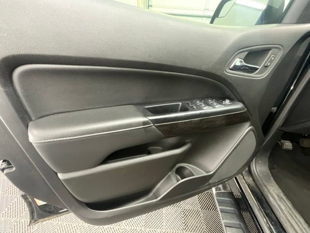 Used 2017 GMC Canyon SLT w/ Trailering Package AWD/4WD image 13