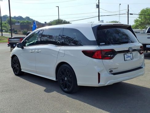 Used 2025 Honda Odyssey Sport-L image 9