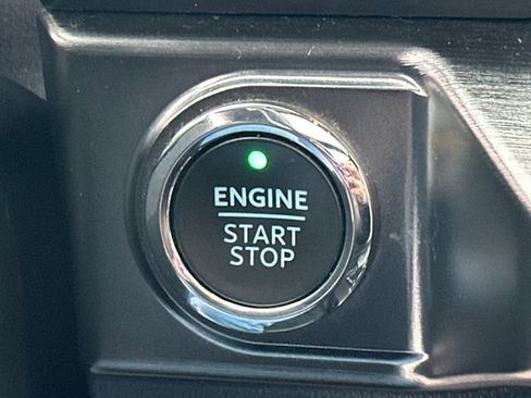 Used 2023 Ford F150 Lariat w/ Equipment Group 502A High image 36