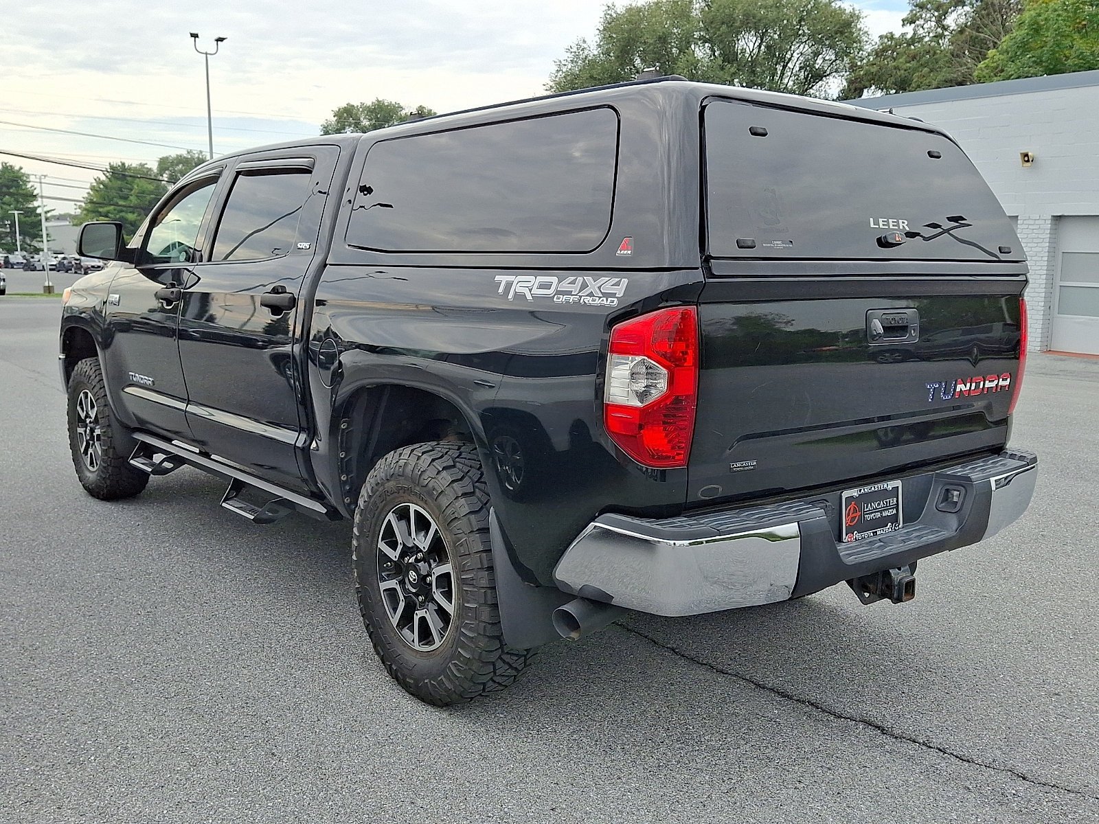 Used 2014 Toyota Tundra SR5 w/ TRD Off Road Package AWD/4WD image 3