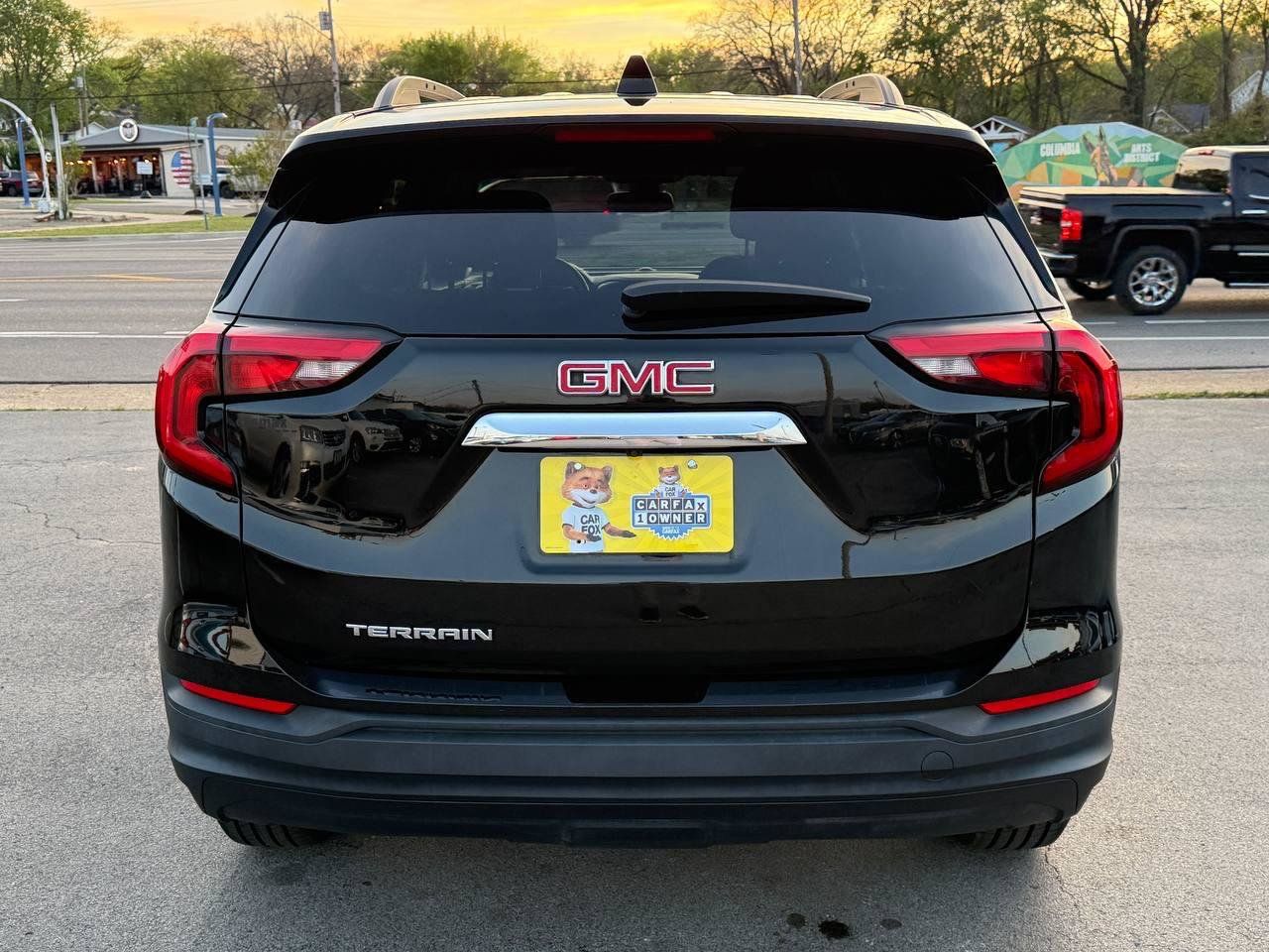 Used 2020 GMC Terrain SLE w/ Driver Convenience Package FWD image 9