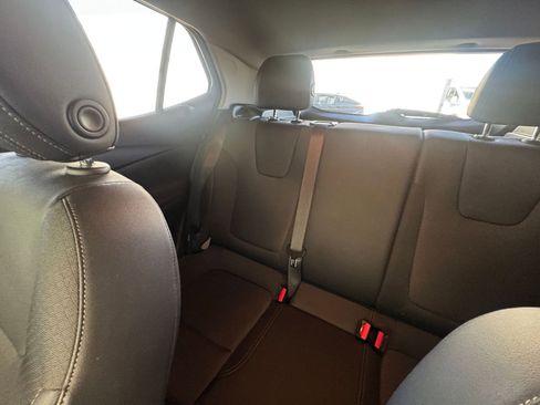 Used 2025 Buick Encore GX Preferred image 38