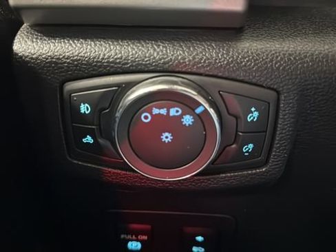 Used 2017 Ford F150 Lariat w/ Trailer Tow Package image 15