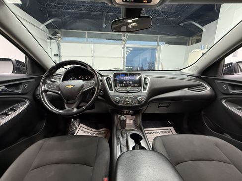 Used 2020 Chevrolet Malibu RS image 14