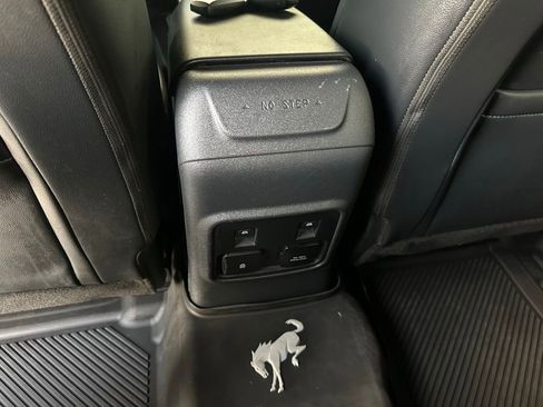 Used 2022 Ford Bronco Wildtrak image 21