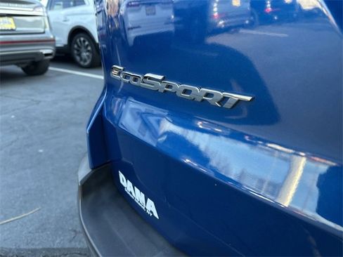 Certified 2018 Ford EcoSport SES image 44