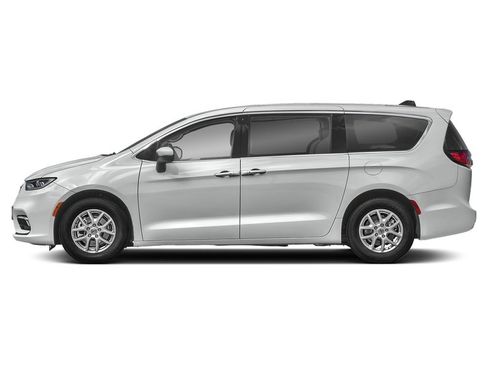 Certified 2023 Chrysler Pacifica Touring-L FWD image 4