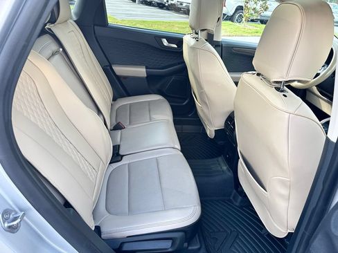 Used 2020 Ford Escape Titanium AWD/4WD image 30