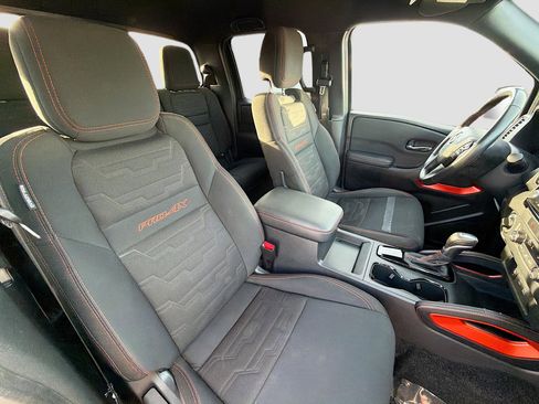 Used 2022 Nissan Frontier PRO-4X w/ Technology Package image 14