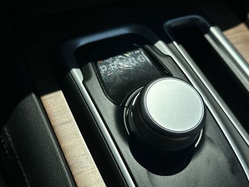 Used 2018 Chrysler 300 C w/ Sun, Sound & Nav Package image 31