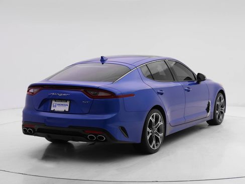 Used 2020 Kia Stinger GT1 image 2