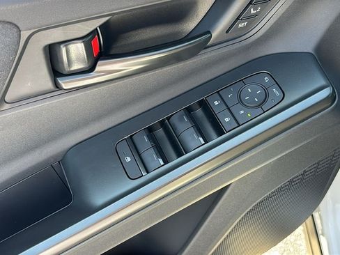 New 2026 Toyota C-HR AWD/4WD image 13