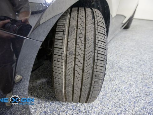 Used 2020 Ford Fusion SE FWD image 48