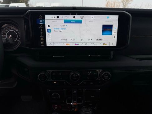 New 2025 Jeep Wrangler Unlimited Rubicon 392 image 10