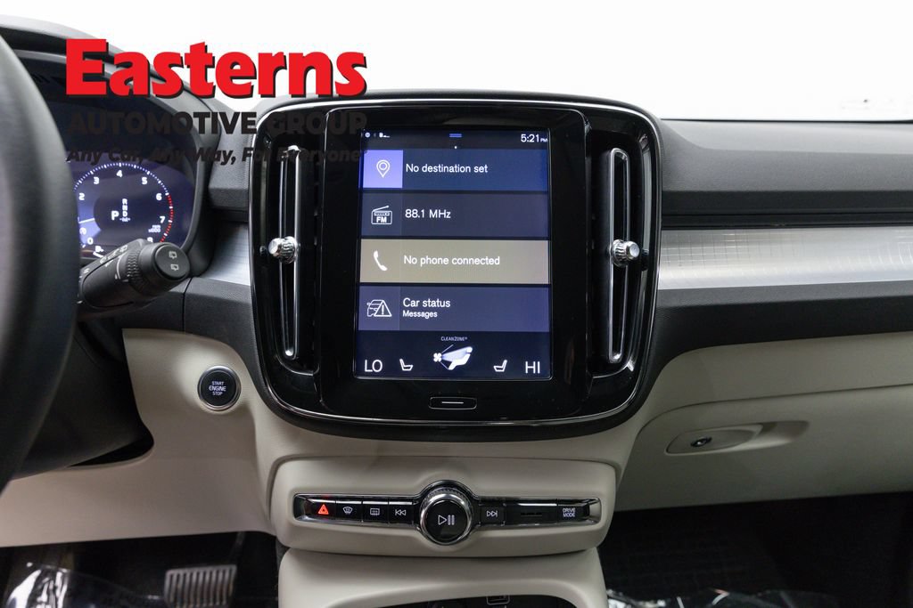 Used 2019 Volvo XC40 T5 Momentum AWD/4WD image 12
