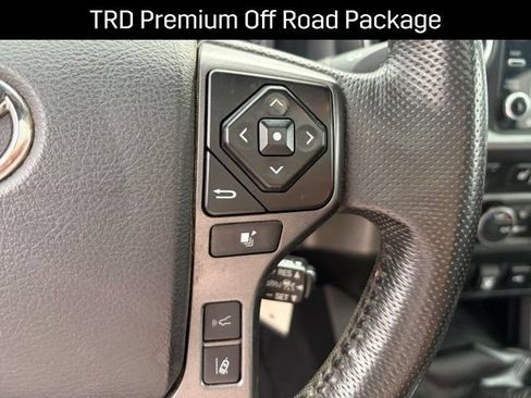 Used 2022 Toyota Tacoma TRD Off-Road w/ TRD Premium Off Road Package AWD/4WD image 14