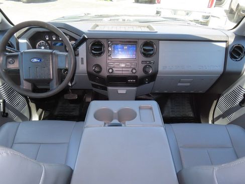 Used 2015 Ford F250 XL RWD image 28