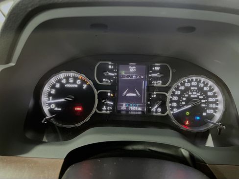 Used 2018 Toyota Tundra Limited image 21