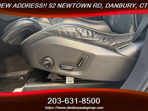 Used 2019 Volvo XC90 T6 R-Design w/ Advanced Package AWD/4WD image 17