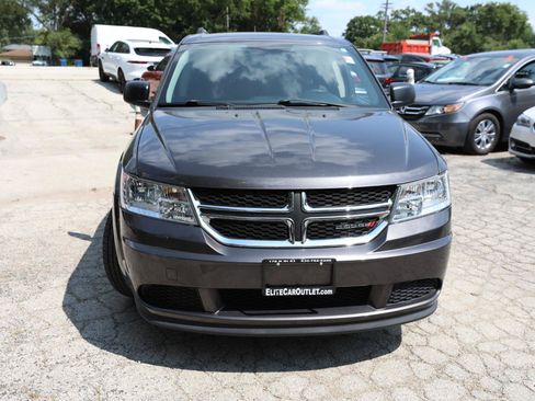 Used 2017 Dodge Journey SE w/ Flexible Seating Group FWD image 3