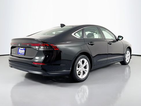 New 2026 Honda Accord LX image 5