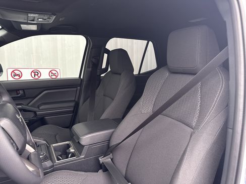 Used 2025 Toyota 4Runner SR5 image 16