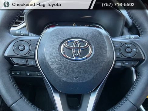 Used 2025 Toyota RAV4 XLE Premium w/ Weather Package AWD/4WD image 15