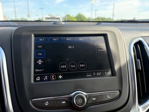 Used 2024 Chevrolet Equinox LT w/ Driver Convenience Package FWD image 17