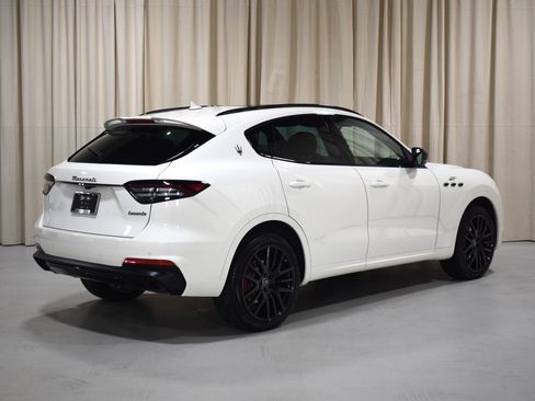 Certified 2022 Maserati Levante GT image 10