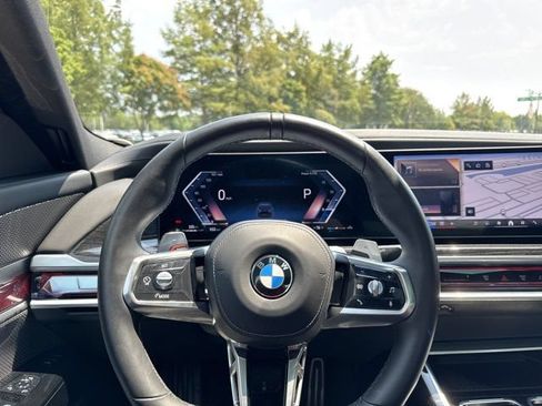 Used 2026 BMW 740i xDrive AWD/4WD image 21