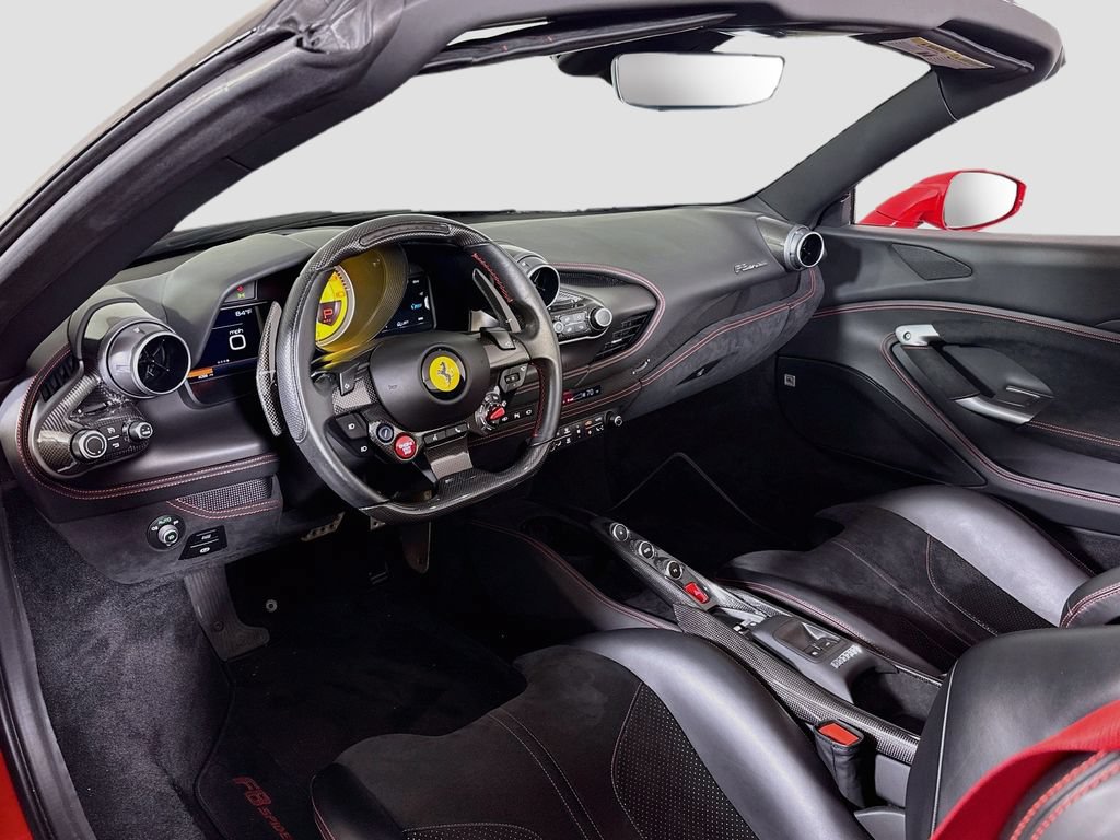 Certified 2022 Ferrari F8 Tributo RWD image 3