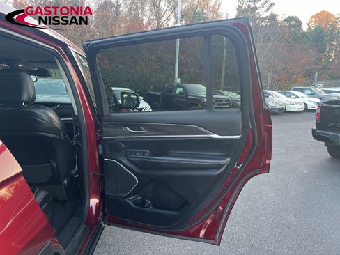 Used 2021 Jeep Grand Cherokee L Limited image 29