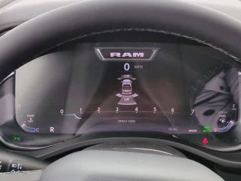New 2025 RAM 1500 Big Horn image 32