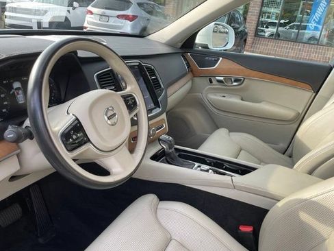 Used 2018 Volvo XC90 T6 Inscription w/ Convenience Package AWD/4WD image 6