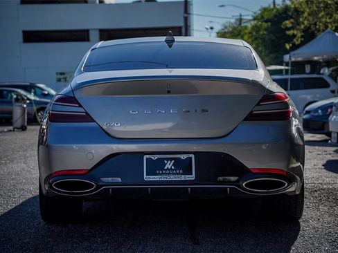 Used 2022 Genesis G70 3.3T image 8