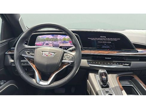 Used 2022 Cadillac Escalade Sport Platinum AWD/4WD image 16
