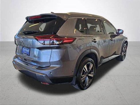 Certified 2025 Nissan Rogue SL AWD/4WD image 8