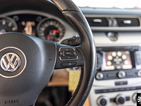 Used 2015 Volkswagen CC R-Line image 23
