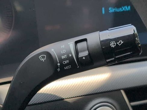 Used 2025 Hyundai Sonata SEL FWD image 25