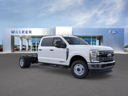 New 2026 Ford F350 XL w/ XL Chrome Package AWD/4WD image 7